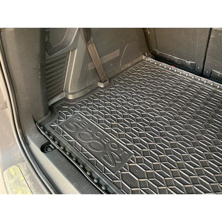 Килимок в багажник для Peugeot 5008 '17- (5 місць), поліуретановий (AVTO-Gumm)